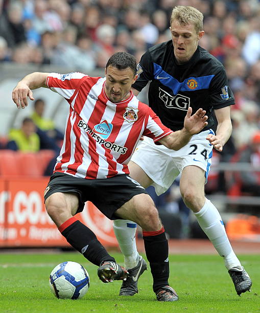 他曾多次参 他曾多次参