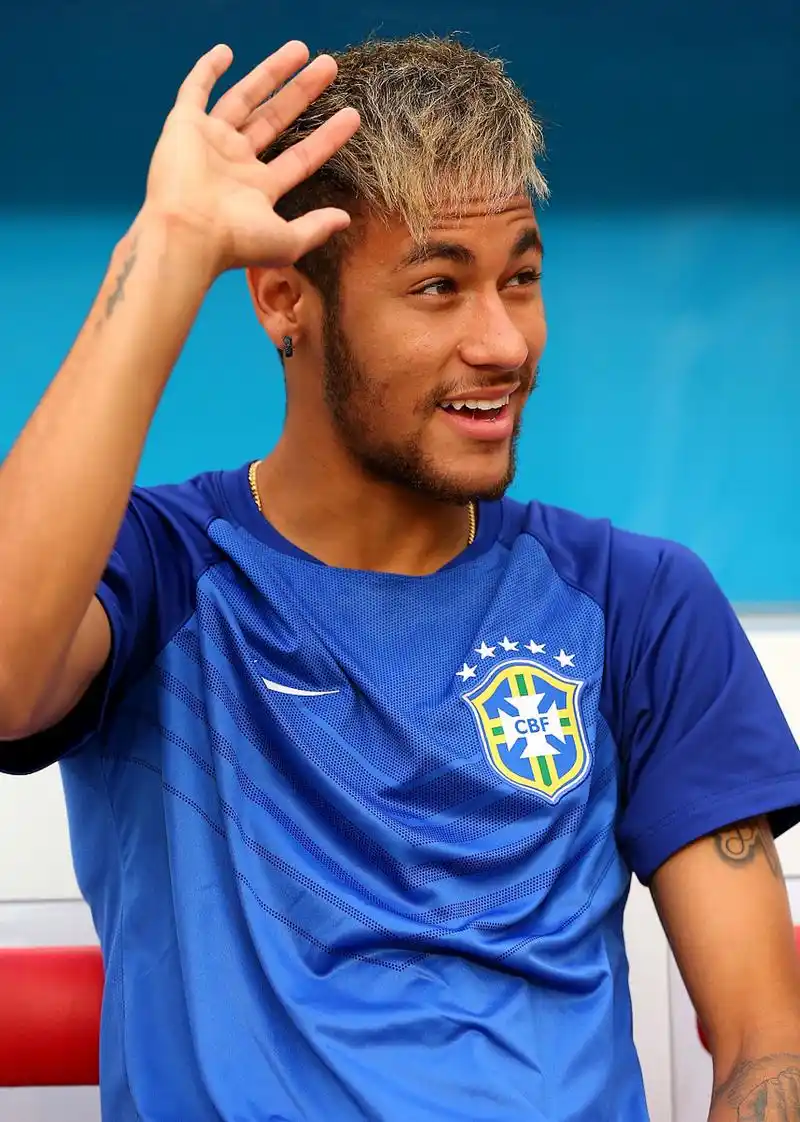 个广阔的舞 个广阔的舞